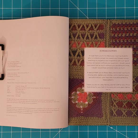 Book - Bring Color to Crochet Author: Renate Kirkpatrick - Picture 4 of 6